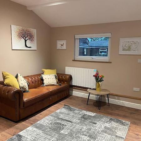 Wisborough Green Tulip Cottage מראה חיצוני תמונה