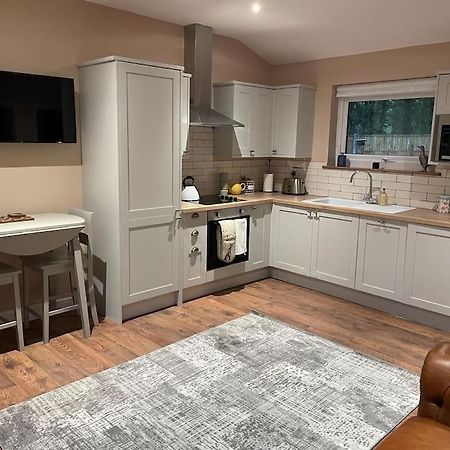 Wisborough Green Tulip Cottage מראה חיצוני תמונה