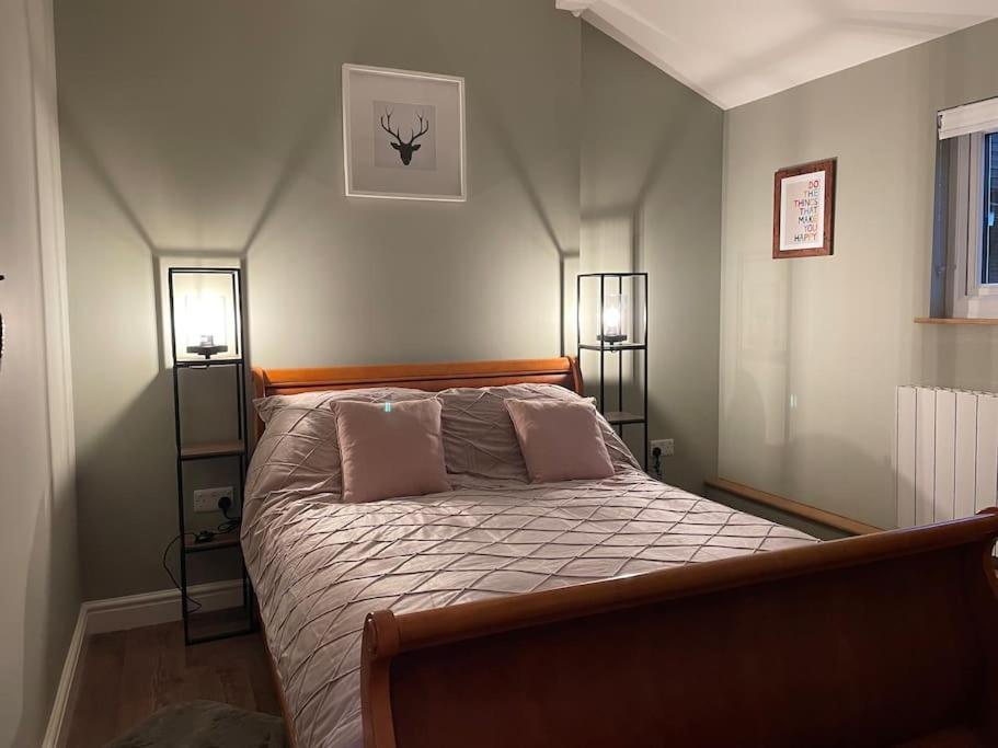 Wisborough Green Tulip Cottage מראה חיצוני תמונה