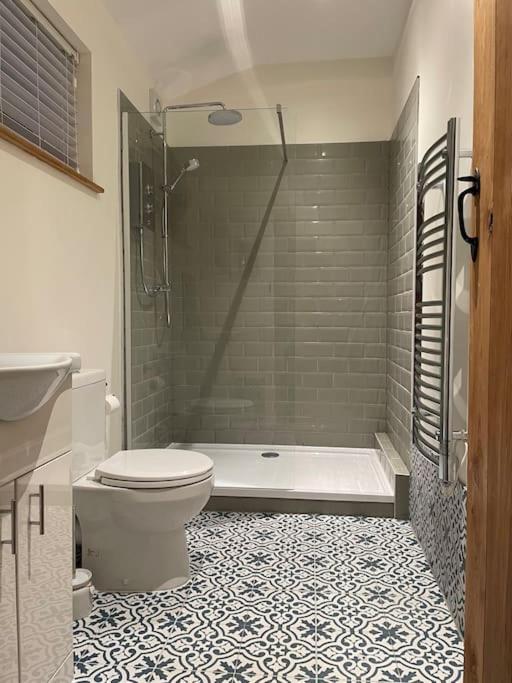 Wisborough Green Tulip Cottage מראה חיצוני תמונה